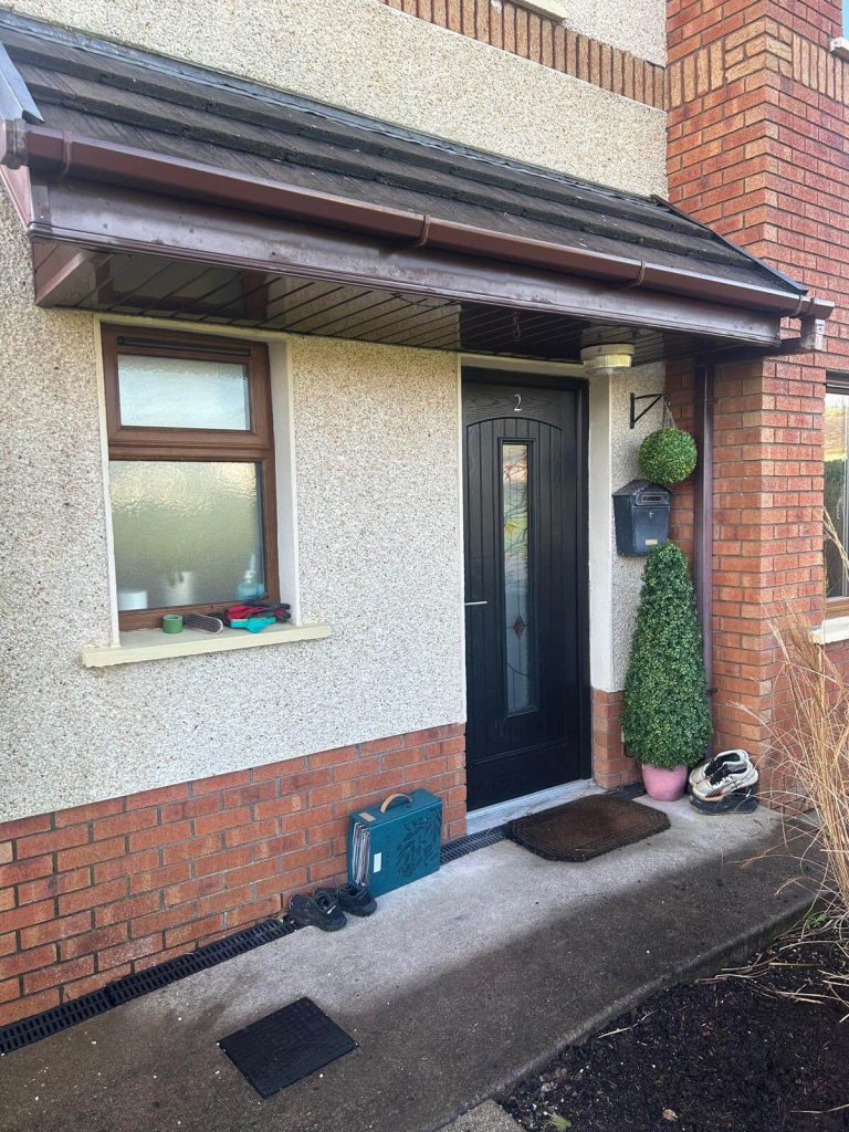installing gutters